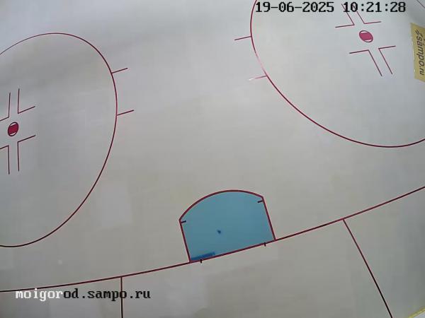 СК «Луми» Над воротами, которые у экрана